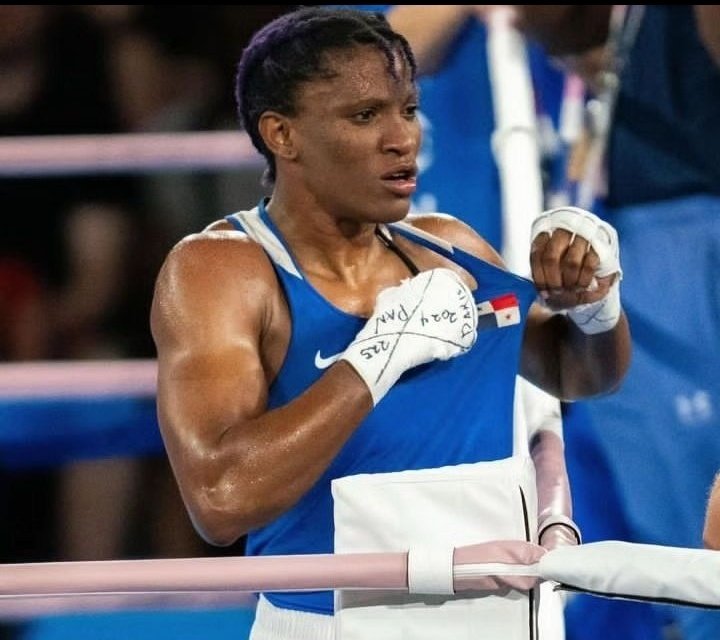 CHINA SE LLEVA LA MEDALLA DE ORO 🥇 Y PANAMÁ SE LLEVA LA MEDALLA DE PLATA 🥈🥊🇵🇦 Gracias Atheina, hiciste Historia #panama #lossantosnoticias