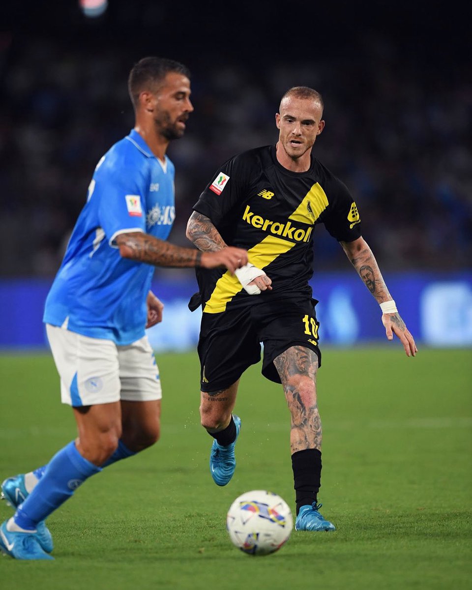 Modena_FC_1912's tweet photo. 🟡🔵⏹️ #NapMod 0-0 | Fine dei tempi regolamentari, si va ai rigori
#DaiGialli https://t.co/aW4jS0MBn4