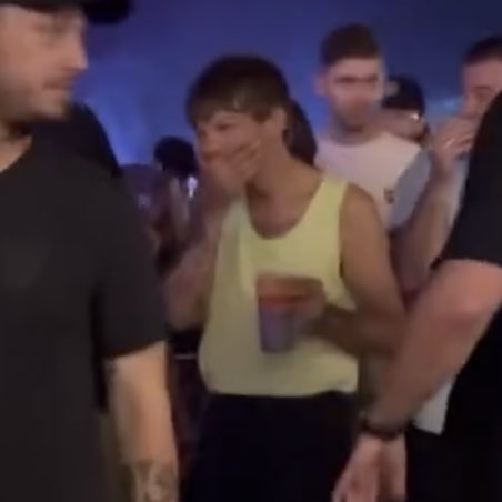 alwaysthislou's tweet photo. This man is adorable https://t.co/4KTyrkxjik