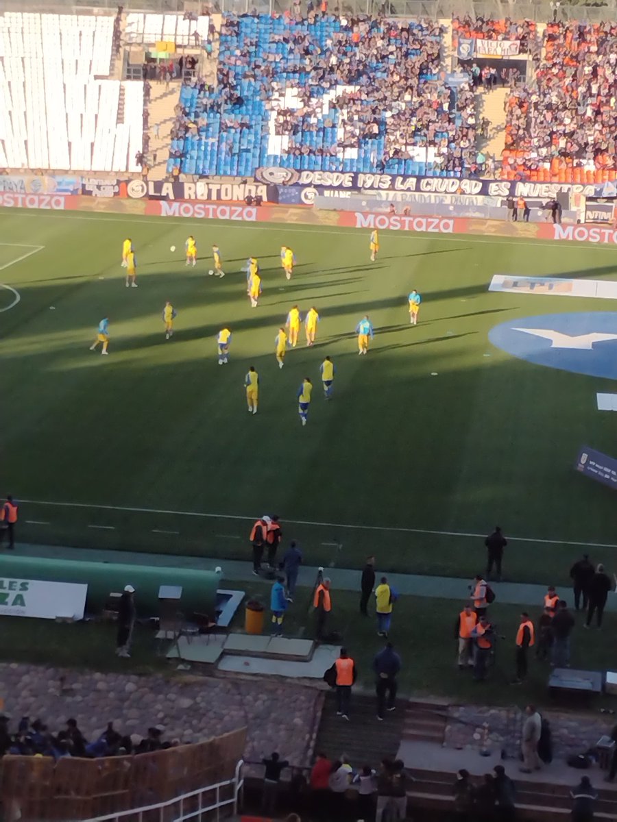 BocaEnStream's tweet photo. Recién llegados al Estadio Malvinas Argentinas de la Ciudad de Mendoza y ya ubicados en el sector de prensa 
Hoy juega Boca frente a Independiente Rivadavia con la obligación de ganar como visitante https://t.co/opi46Bqdia