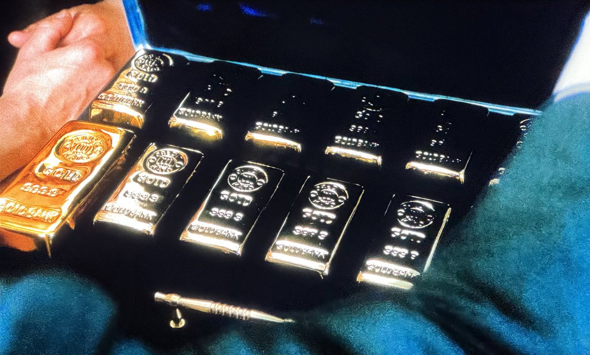 joenssonligan's tweet image. ”Guld?”
”Just det.”
”Ja, guld är ju alltid guld”