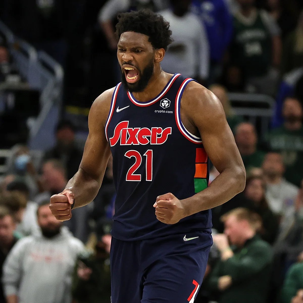 LeagueTotal's tweet photo. Cet hypocrite de Joël Embiid qui pleurait pour avoir sa licence française puis s’est barré avec les USA au dernier moment … #JeuxOlympiques #FRAUSA https://t.co/JXcINcUmGh