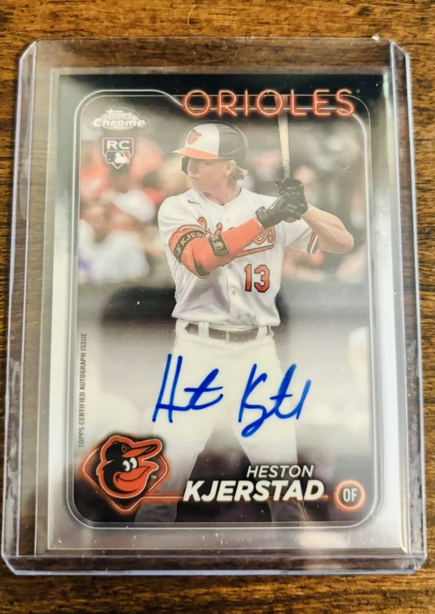 primetimesc2's tweet image. Giving away this Heston Kjerstad Rookie Auto to a follower who retweets this…