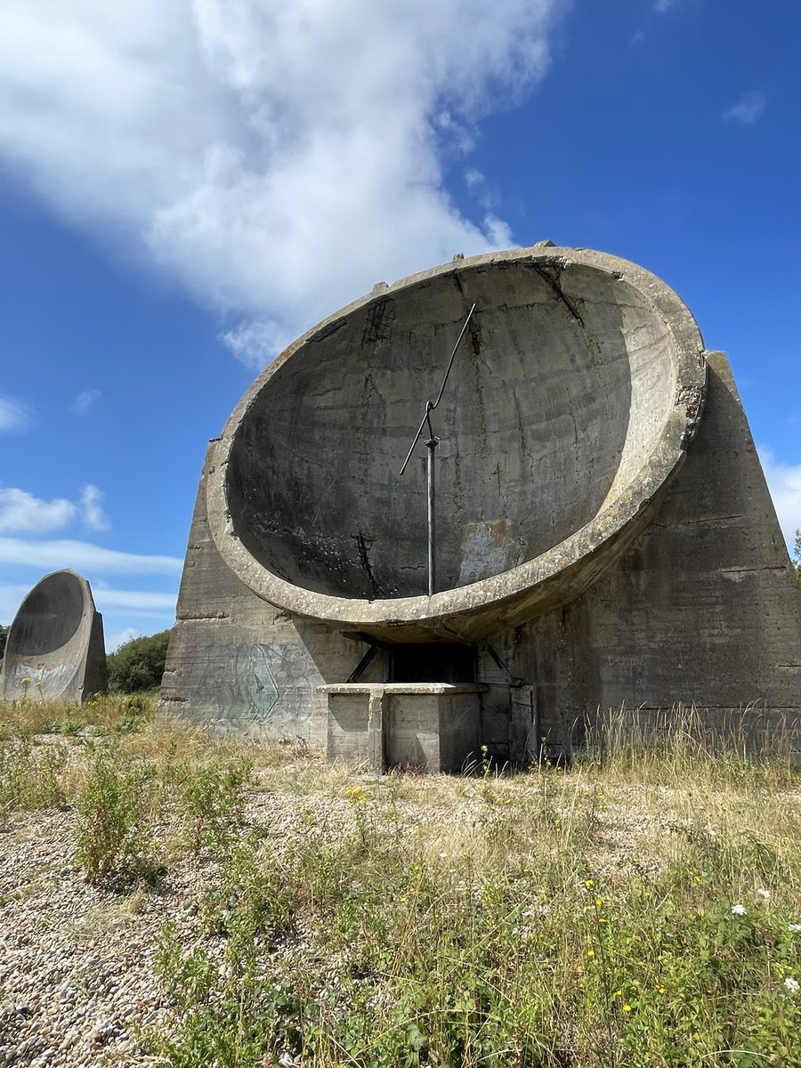 LizAtkin's tweet photo. Finally made it to the sound mirrors aka listening ears / acoustic mirrors in Dungeness, built between 1928 and 1935 to provide early warning of enemy aircrafts before radar. @concreteear @Natures_Voice 

#soundmirror #soundmirrors #denge #dungeness #kent https://t.co/ehXx1Fwvng