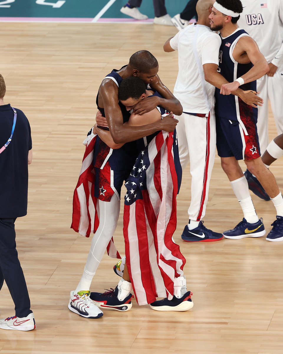 SLAMonline's tweet photo. USA BIG 3 https://t.co/4NIL1Ibril