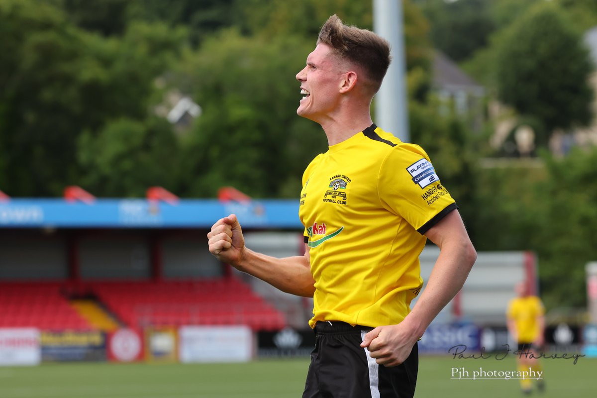 Always nice to get a goal and proper celebration <a href="/Ryanswan10/">Ryanswan</a> <a href="/AnnaghUnitedFC/">Annagh United 🔴⚪</a> <a href="/OfficialNIFL/">NI Football League</a> <a href="/nifootball/">NI Football</a> <a href="/NIFootballDaily/">NI Football Daily</a> <a href="/NIFootballHome/">NIF</a>