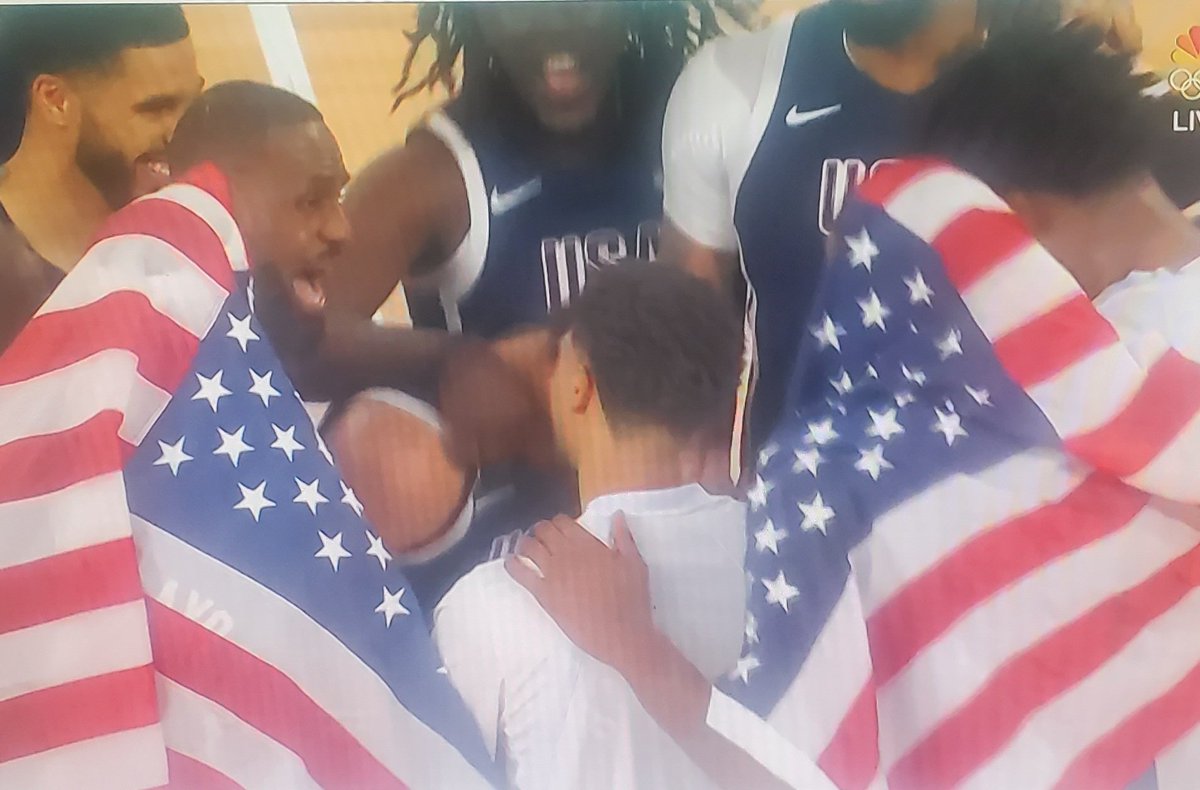RetroKingChing's tweet photo. USA ARE THE WORLD CHAMPIONS OF BASKETBALL!  🇺🇸🏀⛹🏻🥇

#USABasketball #worldchampions #Paris2024 #OlympicGames https://t.co/rDQbwWeeY8