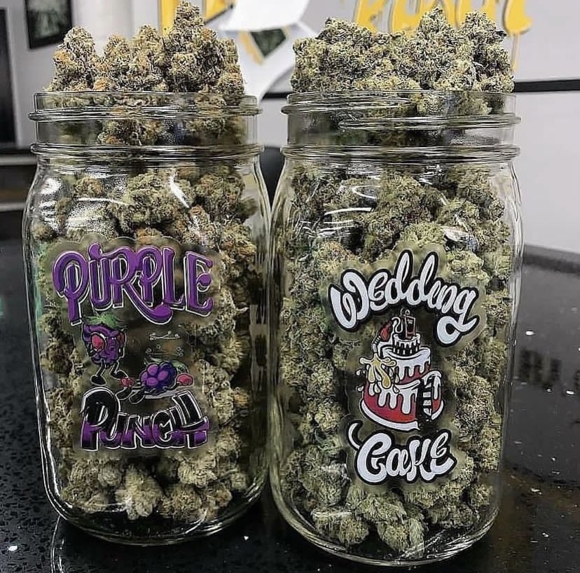 Stoner Barbie tweet media