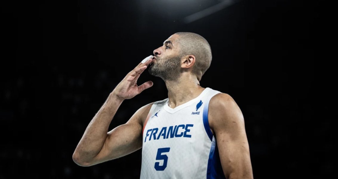 TrashTalk (@trashtalk_fr) on Twitter photo Nicolas Batum a disputé son dernier match avec l’équipe de France.
177 sélections, 1783 points et un contre de légende pour un capitaine irréprochable.
🥇 Euro 2013
🥈 JO 2024
🥈 JO 2021
🥈 Euro 2011
🥉 CDM 2019
🥉 Euro 2015
🥉 CDM 2014
Merci Nico ❤️🥹🇫🇷
📸 <a href="/FIBA/">FIBA Basketball</a> Nicolas Batum a disputé son dernier match avec l’équipe de France.
177 sélections, 1783 points et un contre de légende pour un capitaine irréprochable.
🥇 Euro 2013
🥈 JO 2024
🥈 JO 2021
🥈 Euro 2011
🥉 CDM 2019
🥉 Euro 2015
🥉 CDM 2014
Merci Nico ❤️🥹🇫🇷
📸 <a href="/FIBA/">FIBA Basketball</a>