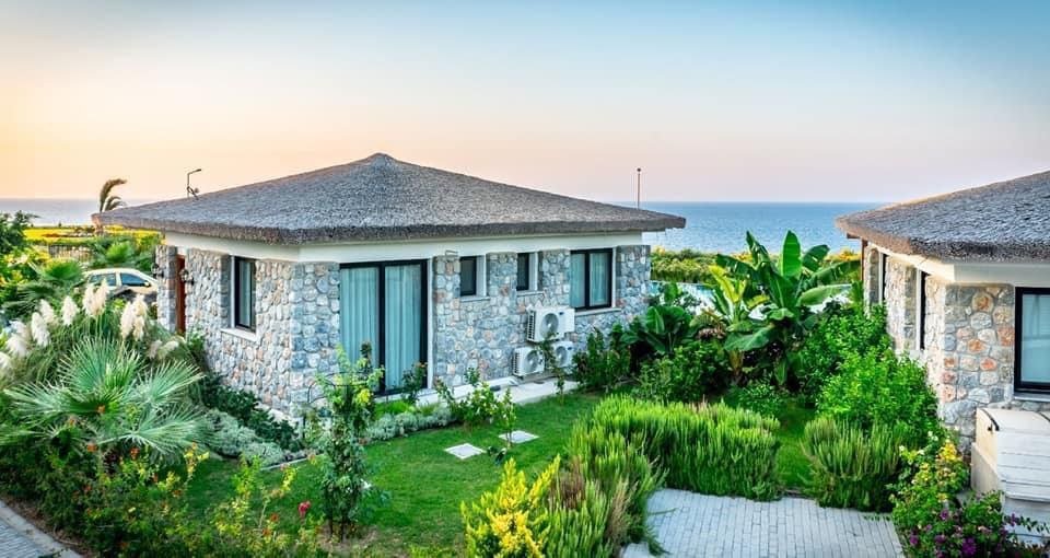 lsglobalX's tweet image. 🏡 Looking to buy a house? Light &amp;amp; Shadow has the smart solution for you! 

Save £25,000 on a £500,000 home by paying just a 2% fee in L&amp;amp;S tokens. The remaining 93% can be settled in your choice of currency! 💰✨ 

#RWA #HomeBuying #RealEstate #Savings