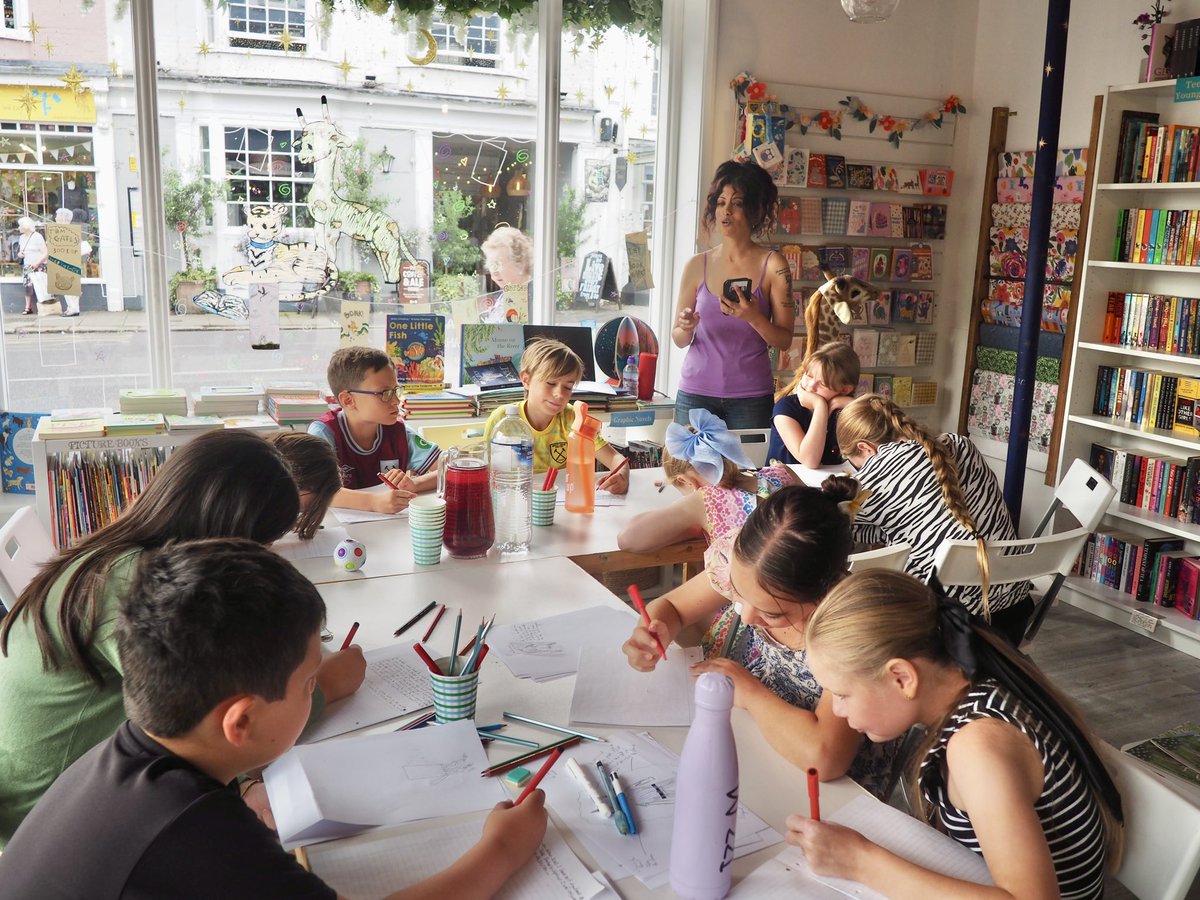 Lisa Emily Wakely tweet media