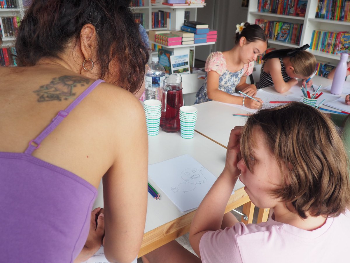 Lisa Emily Wakely tweet media