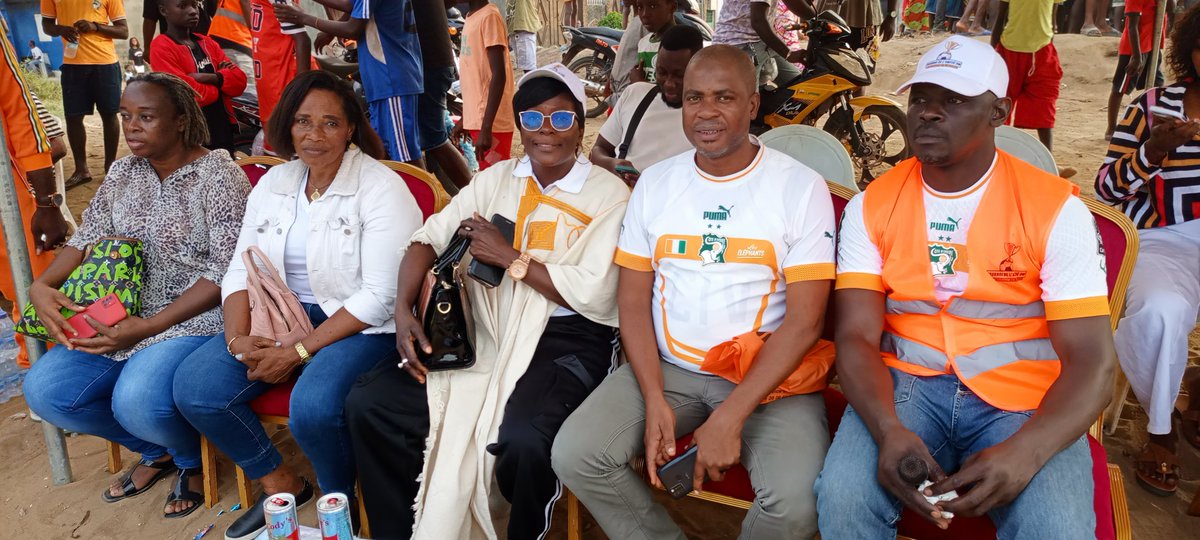 #GPS_SPORT
TOURNOI DE L'AMITIE DES JEUNES DE ABOBO PK 18 
NOUS Y SOMMES POUR LE LANCEMENT CE JOUR. 
MERCI Walina Coulibaly , Dame Coulibaly  POUR LE SOUTIEN TANT MORAL QUE FINANCIER. 
MERCI Lekoutrou Doumbia Mory  pour l'initiative. 
La coordination GPS ABOBO 6 vous remercie.
