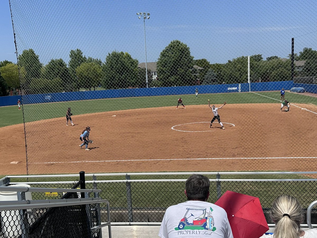 bapicella29's tweet photo. Thanks coach @JBMTSUsoftball and the staff of @MT_Softball for hosting a prospect camp. Thanks coach @GretchenMead27 for the advice and pointers on my pitching. I had a great time, got a lot of reps in, and learned some new things. #softball @premier2028wall https://t.co/CWDwimCa8B