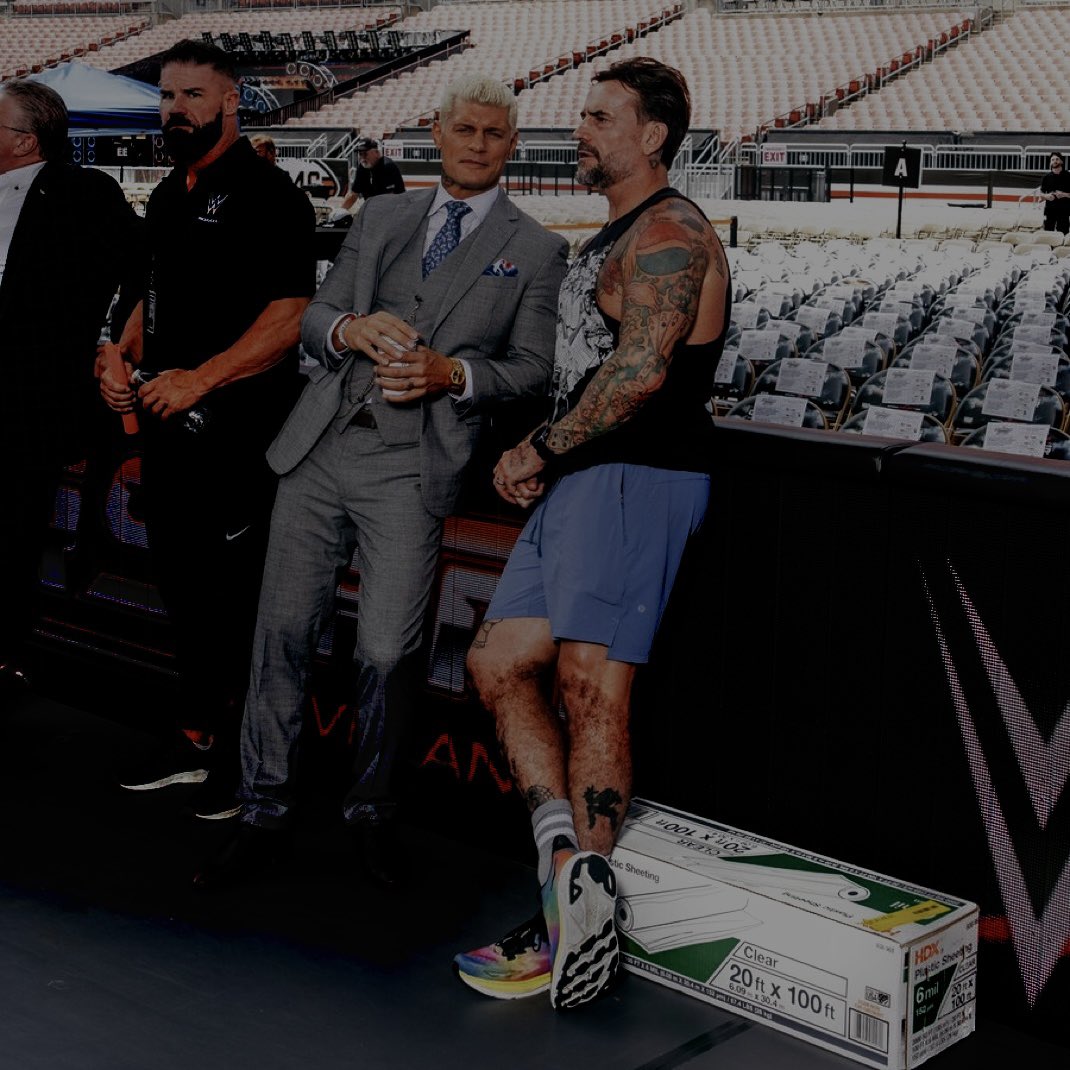 AlwaysAVoice's tweet image. Three legends. One room.