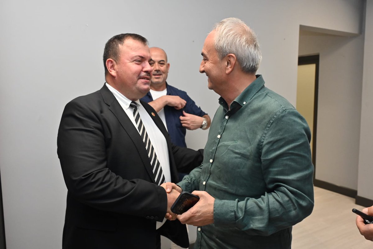 Çok kıymetli Antalya Büyükşehir Belediye Başkanım Muhittin Böcek'i temsilen Antalya Büyükşehir Belediyesi Başkan Vekili olarak Kepez Belediyemizin düzenlemiş olduğu Kültür Festival'i açılışına katılarak halkımızla bir araya geldik.