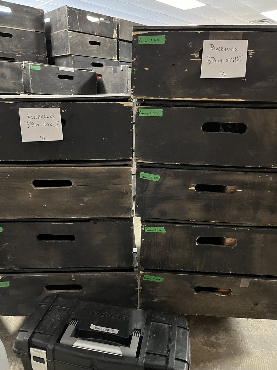 UncleJohnsFireworks tweet media