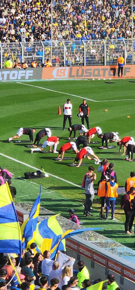 Out of context Rosario Central tweet media