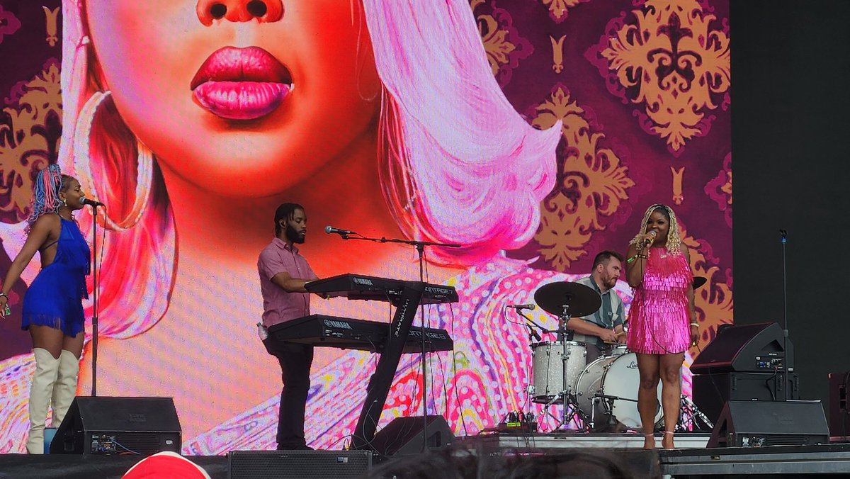 KPIXtv's tweet photo. #OutsideLands continued Saturday with early sets from @Ladynicolewray, #binki and @AGCLUB_
More info on the fest: https://t.co/fSn7DUgMxD
@sfoutsidelands https://t.co/XG5SuYWepw