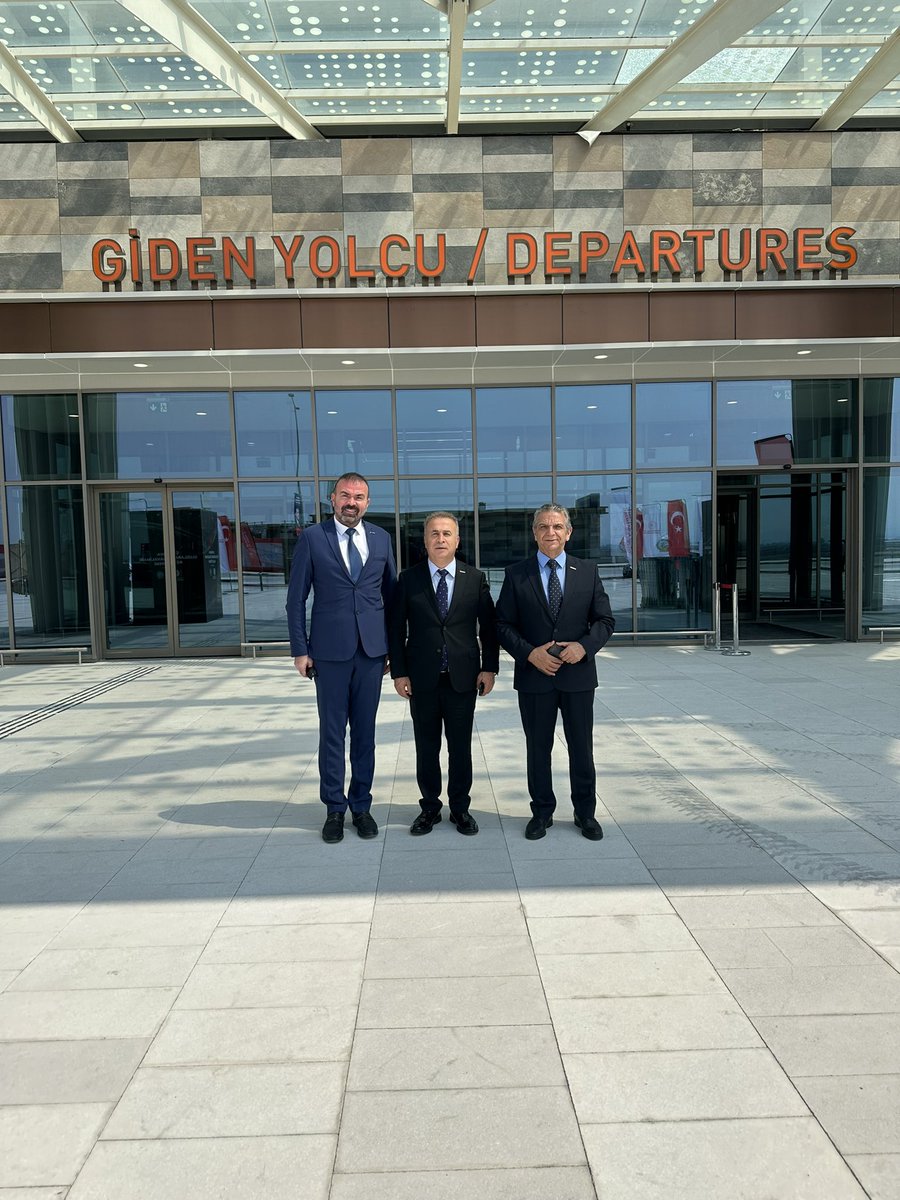 Çukurova Uluslararası Havalimanı ülkemize, bölgemize ve şehrimize hayırlı olsun.

#çukurovahavalimanı #mersin #hayırlıolsun #mesiad #saitdervişoğluofficial #saitdervişoğlu #havalimanı #açılıştöreni