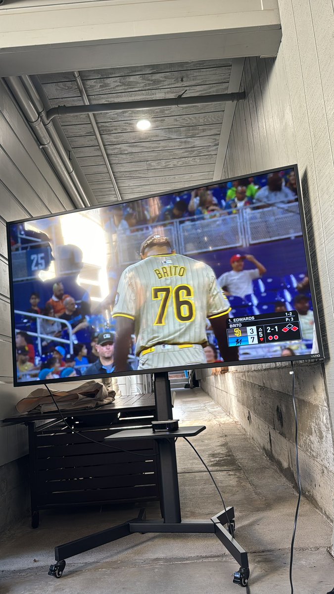 If the Pads come back and win we’ll buy 1 person that RTs this a Pads jersey