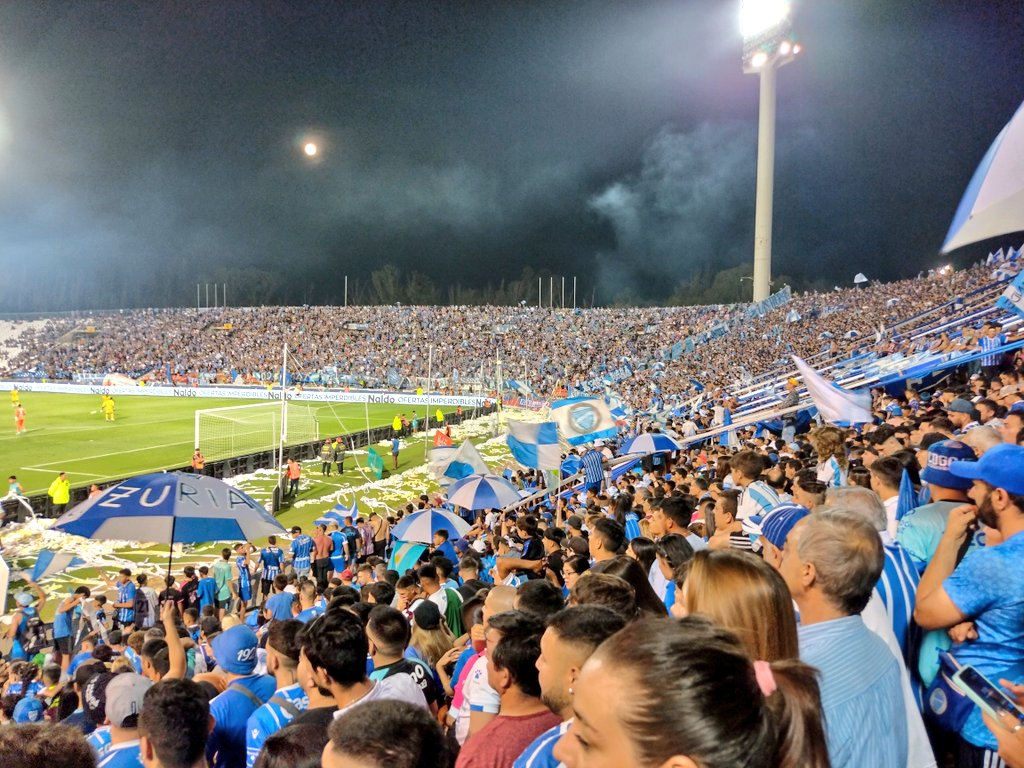 La discusión ha terminado 

Abrazo