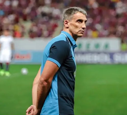 PES MIL GRAU tweet media