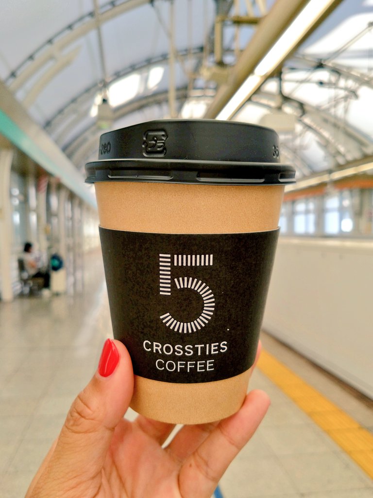 BuckedbytheStar's tweet image. Caffeinated and on time to the airport. Skyliner platform is where you can finally relax. #Nippori #Tokyo