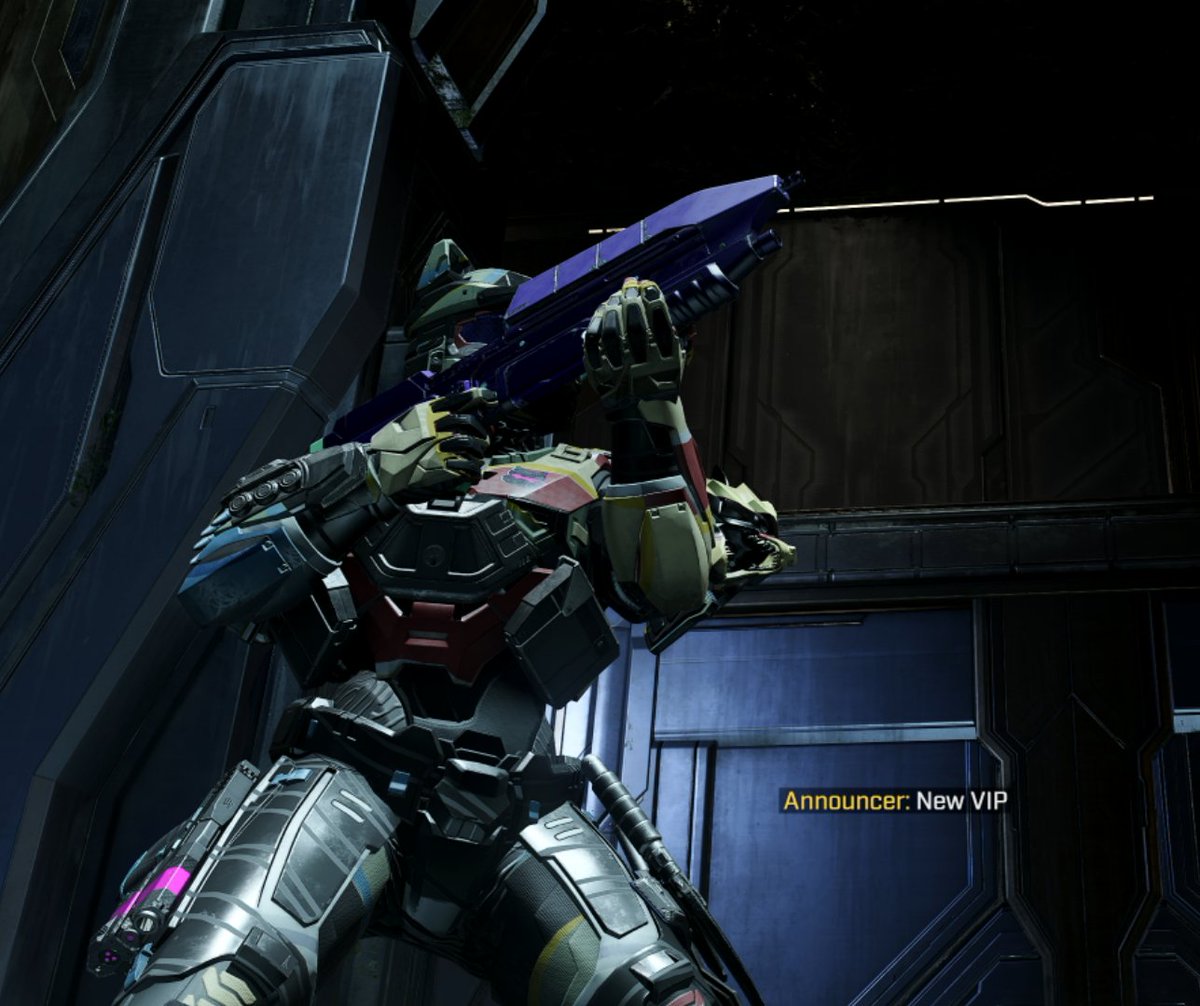 streah's tweet image. VIP? What is this nonsense... we treat everyone equally here! Though the glow is pretty nice! 

Live with some @Halo Infinite over on my channel with the awesome @Miurgen, so come hangout witht the #QuietButChaotic spartan! 

Links below! 

#TwitchStreamer #HaloMultiplayer