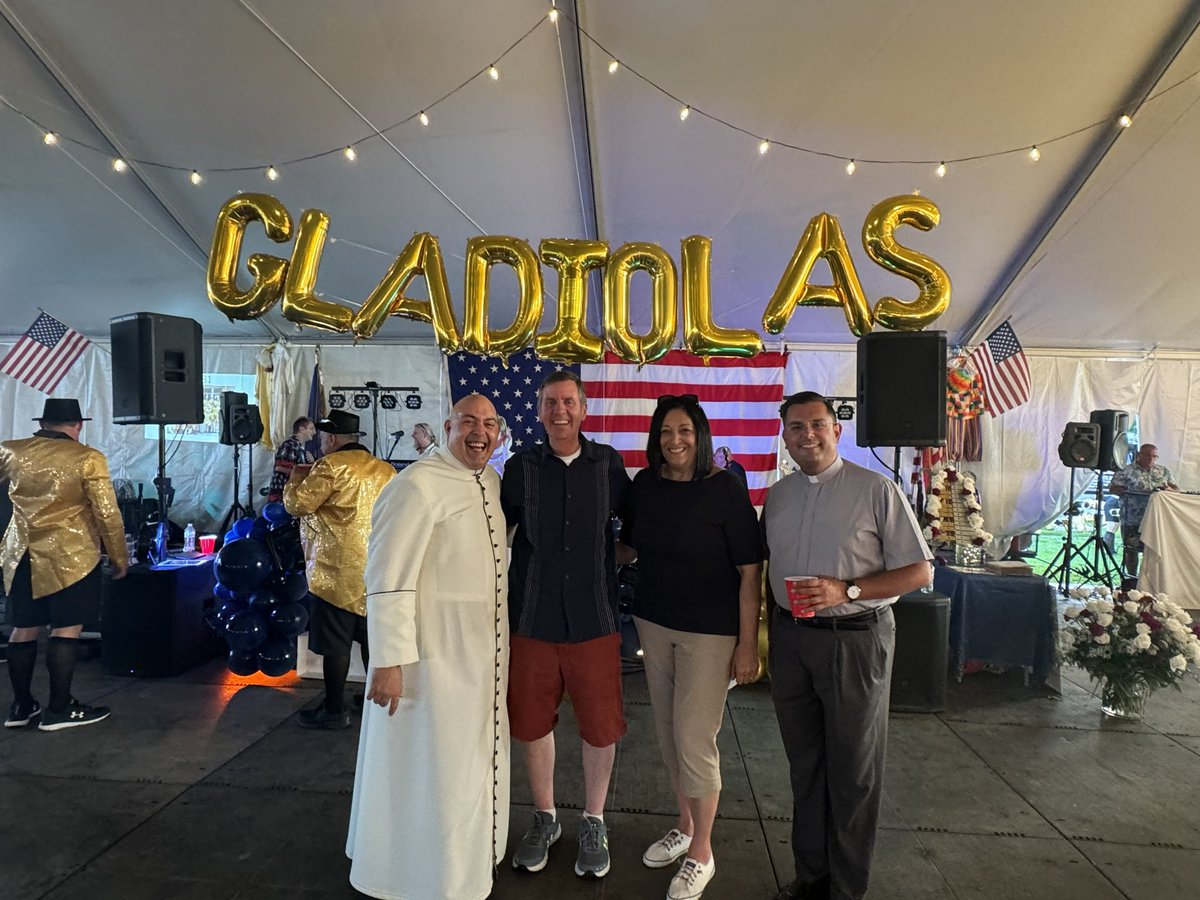 Sully4Assembly's tweet photo. Congratulations to the Roxbury Gladiolas on 100 years of Clowning around, here’s to another 100! https://t.co/n7duKbSsiD