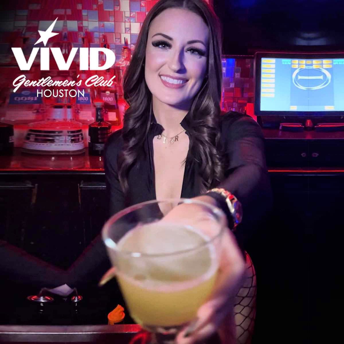 Vivid Houston Saturdays!!!!!! A extraordinary experience 
is awaiting you tonight!!
Open Until 4am!!! Complimentary buffet at 2am!!!
#stripclublife #strippershouston #partyhoustontx
 #stripperlife #gentlemensclub 
📞 (713) 974-2100