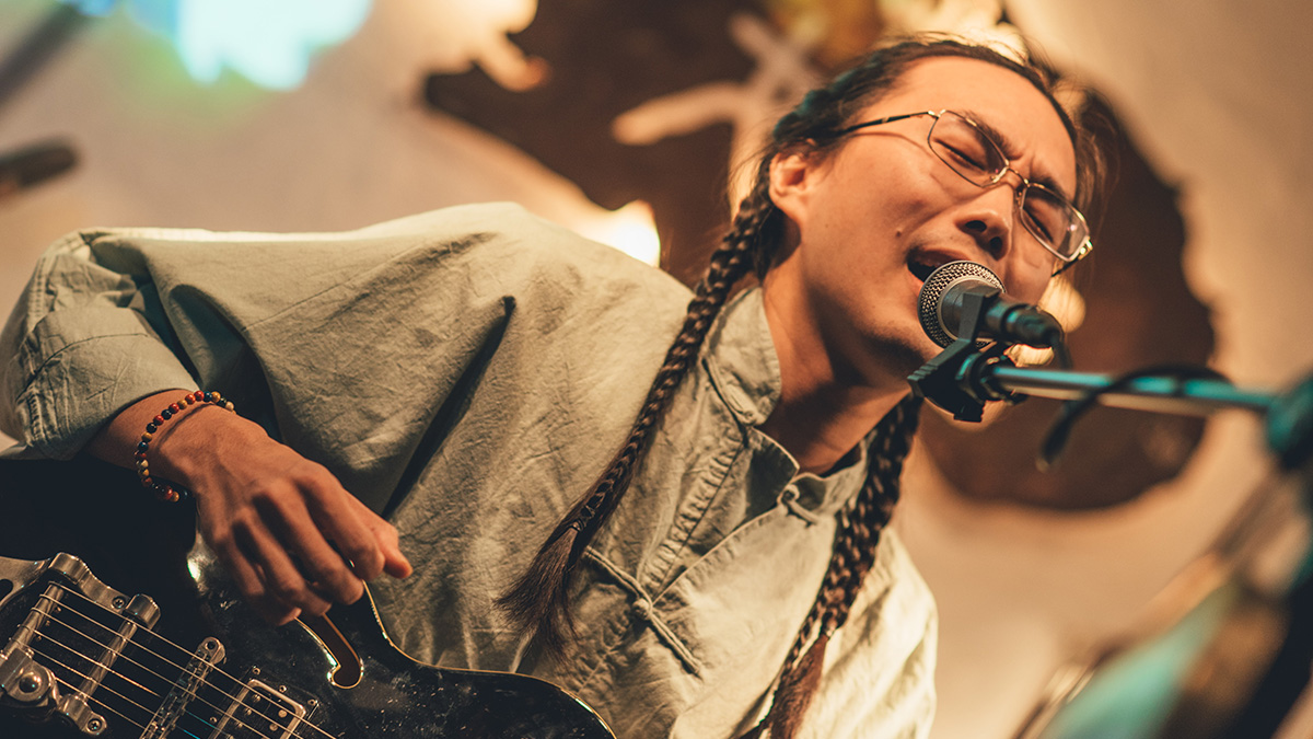 VPL's tweet image. Meet I-Shuo Lin, lead singer/songwriter of Taiwanese indie rock band Lilium &amp;amp; discover the origins of the band's fresh &amp;amp; distinctive sound w/ @TaiwanFest.

The Making of New Taiwanese Pop Music
識路不是路—新世代台語歌的誕生
Aug 29 | 6pm | Central Library| ow.ly/9jJa50SUav0