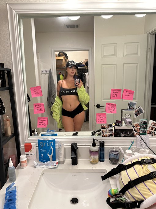 Horny police for Gorilla T tonight hehehe https://t.co/MvBx01gpMI