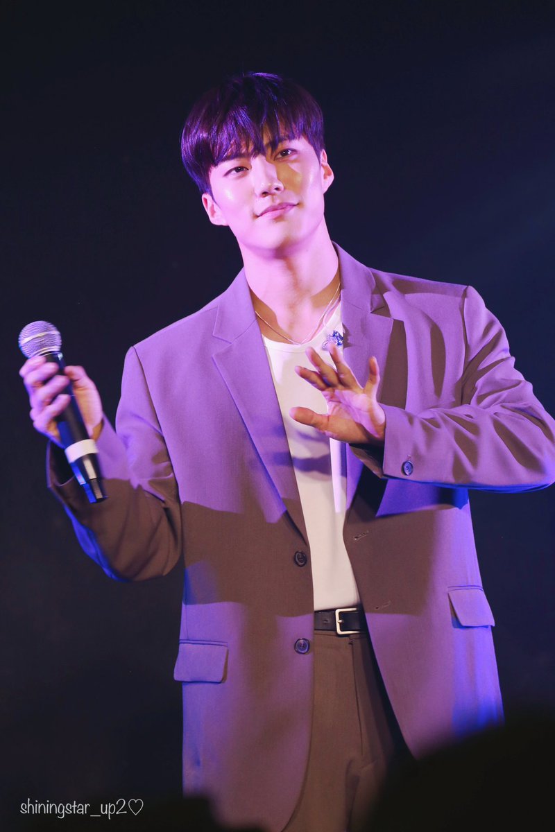 shiningstar_up2's tweet photo. "PARK JEUP" Live in  TOKYO
～In Unison～
2024.8.10    🌟
#박제업 #parkjeup #제업 #jeup https://t.co/oZEqqHYx3y