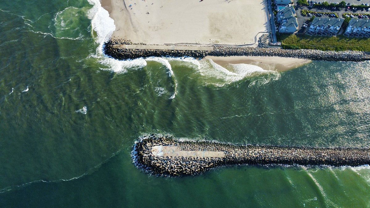 NJ_Aerial's tweet photo. Dredging has begun in response to the shoaling that occurred in the Manasquan Inlet. The Army Cops of Engineers and dredge boat MURDEN are on the scene. https://t.co/f7Osou4Q9q