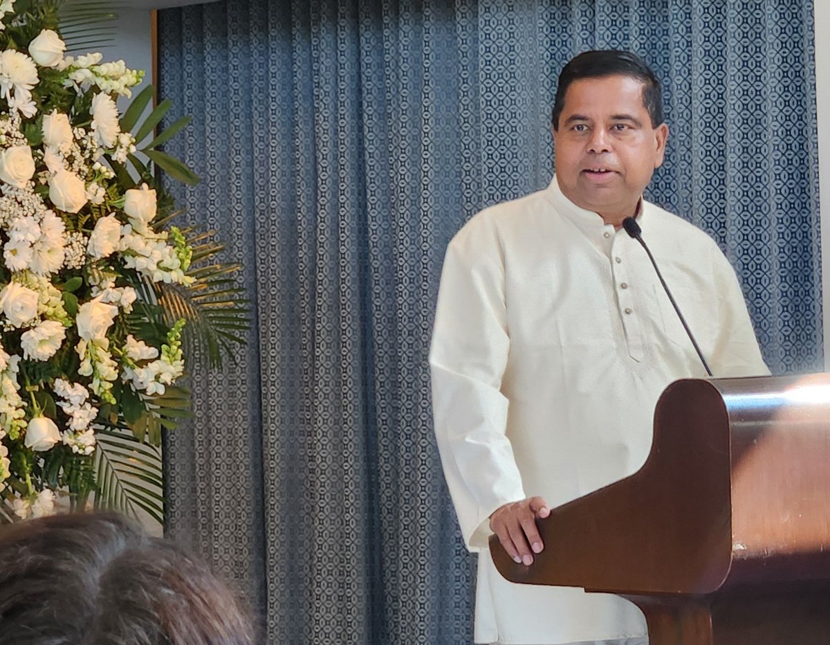 EliasJey's tweet image. A Solemn Memorial event for late Dr Nagalingam #Ethirveerasingam was held today at Hollywood Forever center USA. Son @arjunan, Dr Arulanandam @karulmd Canada MP @gary_srp Dr  @nimmideviarchy among speakers eulogizing. #Tamil #Olympian #HRDefender inspired generations in #SriLanka