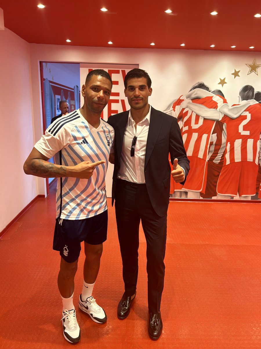 Julian Bennett tweet media