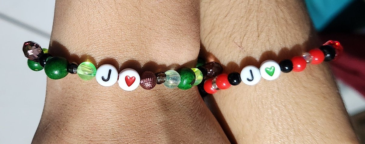 charlie.ᅠ we  kind  of  are  them.   💚❤️