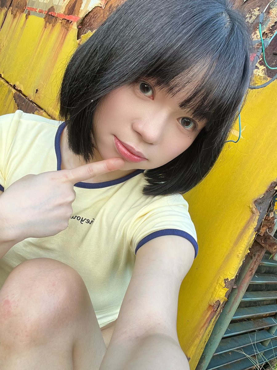 惊鸿一瞥，乱我心曲
#反差 #学生妹 #淫荡