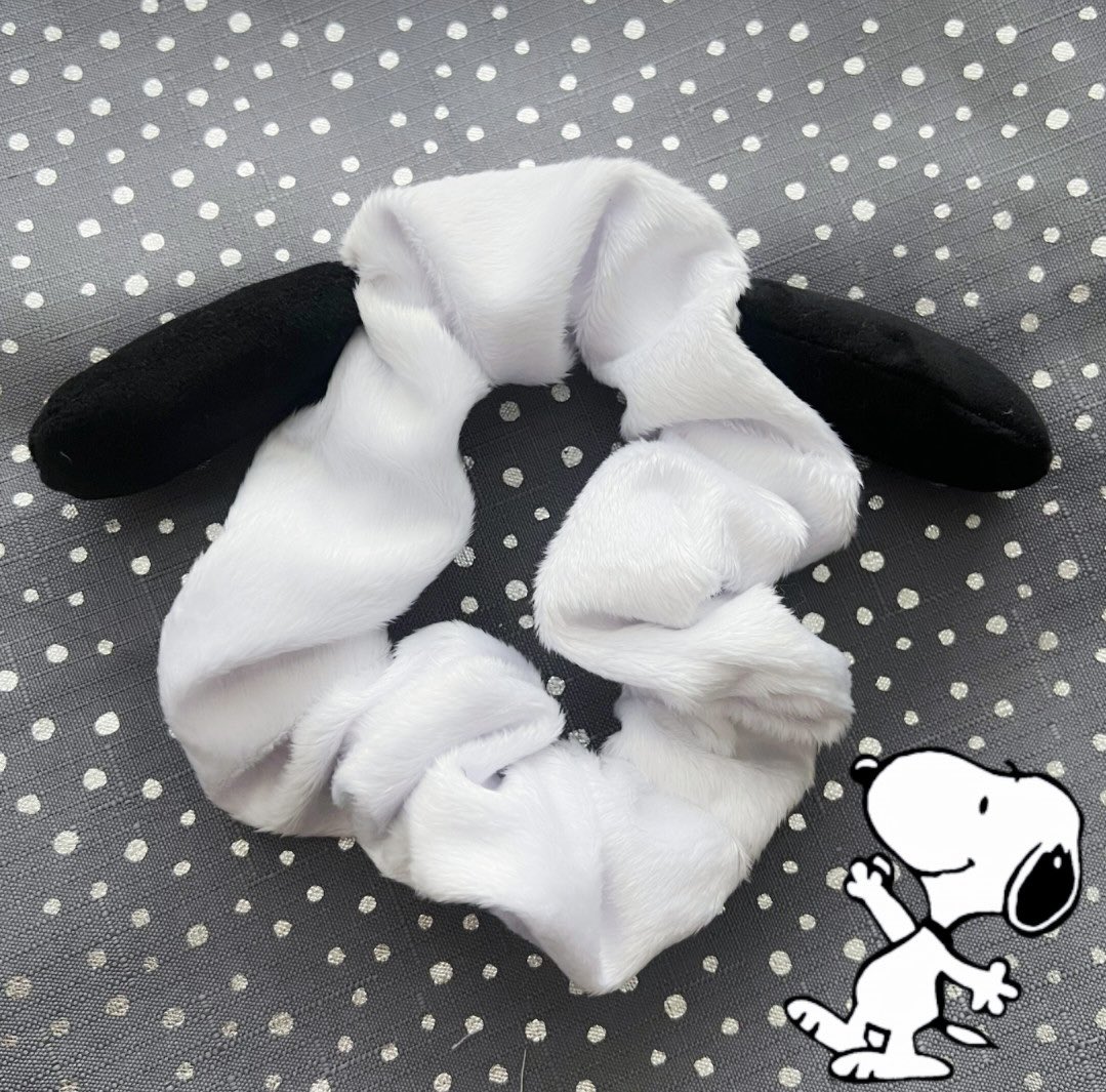 daisyhavenco's tweet photo. in honor of everyone’s favorite pup’s birthday. happy birthday snoopy!! heres a scrunchie thats now available! 🖤

https://t.co/2U5octVPDg https://t.co/VzarBSCplL