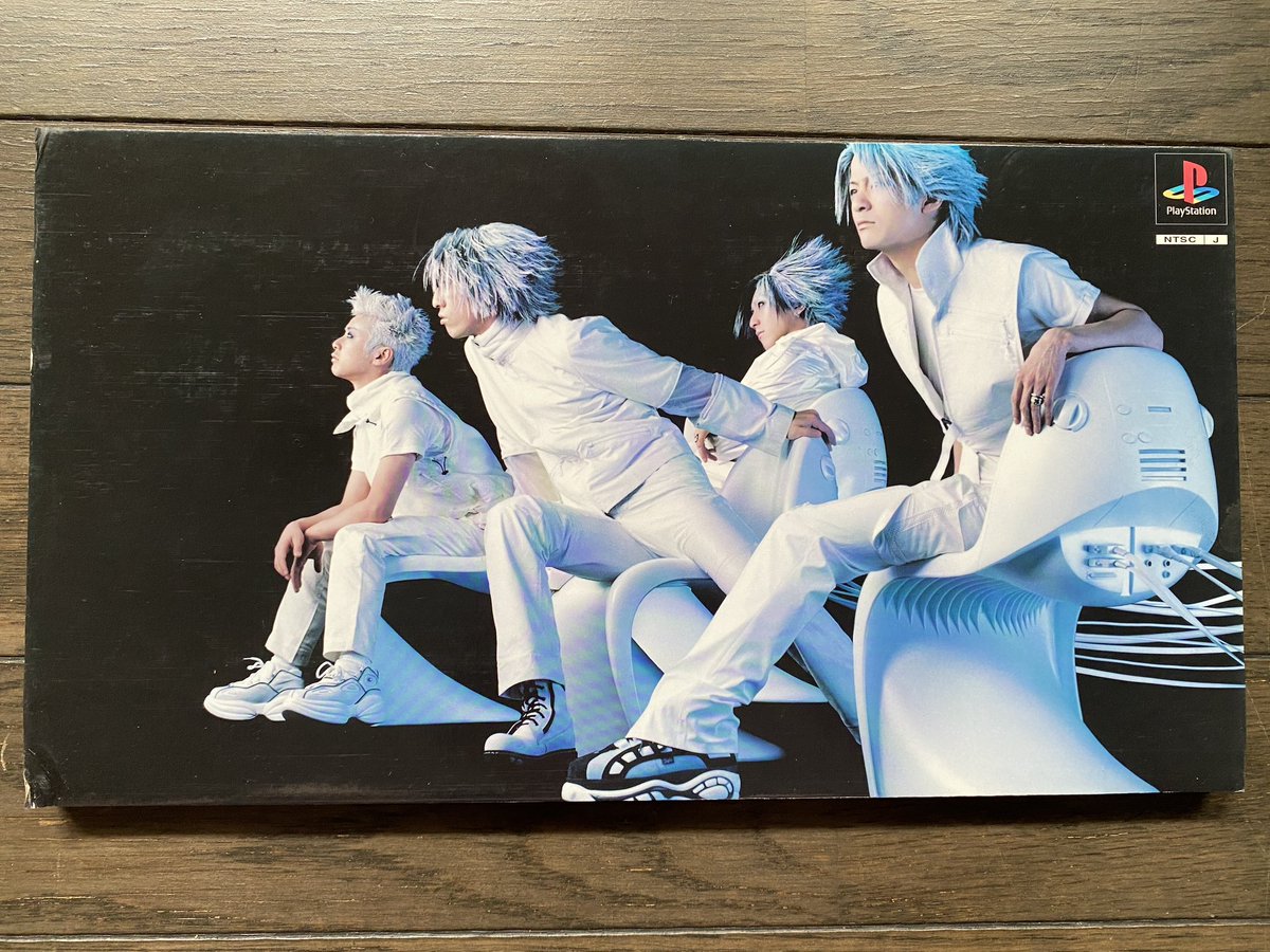 KentaK0411's tweet photo. これ知ってる人います?
初代PLAY STATIONで見れたMusic disc😍DISCを入れると中でアルバムだったりシングルだったり、を選んでTVで聴けて、当時のmusic movieも見れたんです!
当時では過ごし先進的でした!
#GLAY #Hisashi #jiro #teru #Takuro #Play_station #Sony #Glayer #Happy_swing https://t.co/WxMDwaKDlf