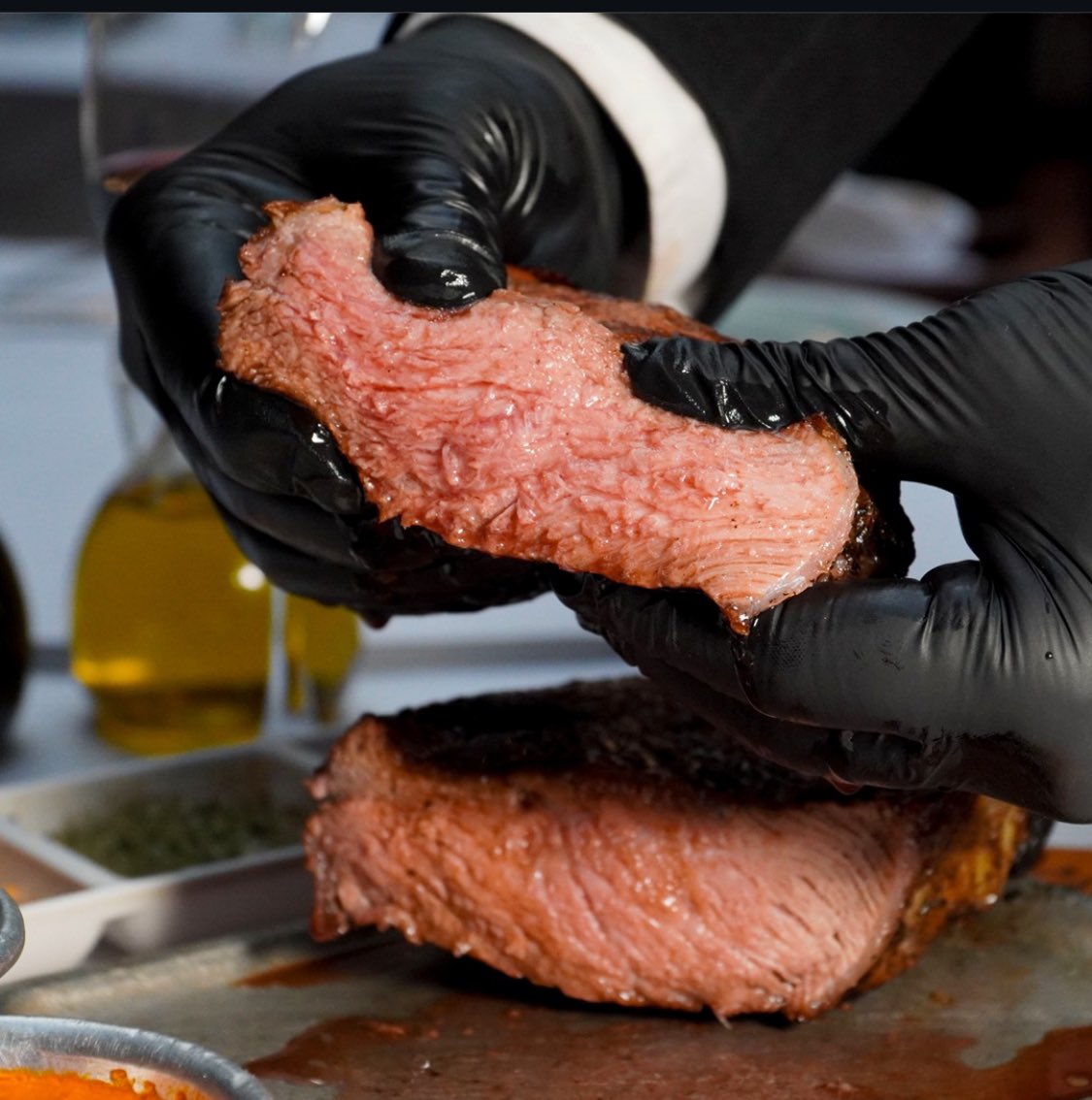 ¿Te antojamos? ¿Y cómo no?

Ven a vivir la auténtica parrilla argentina en La Cabrera Colombia Zona G.
Reserva a través del enlace en la biografía. 👆🥩🍷