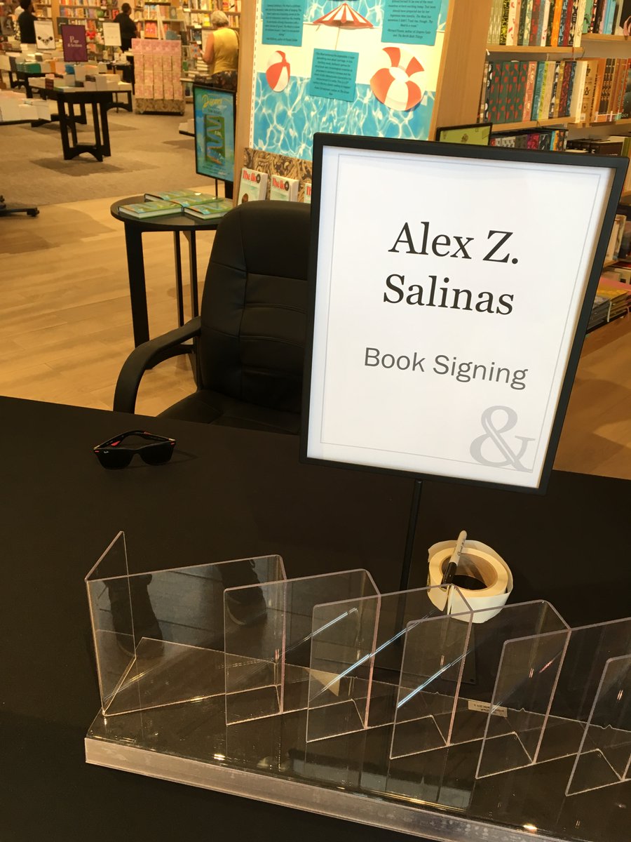 A sellout (the good kind)! Huge thanks to <a href="/bnselmatx/">Barnes & Noble Selma TX</a> &amp; the beautiful readers. I'm toast without ya. ✊🏼