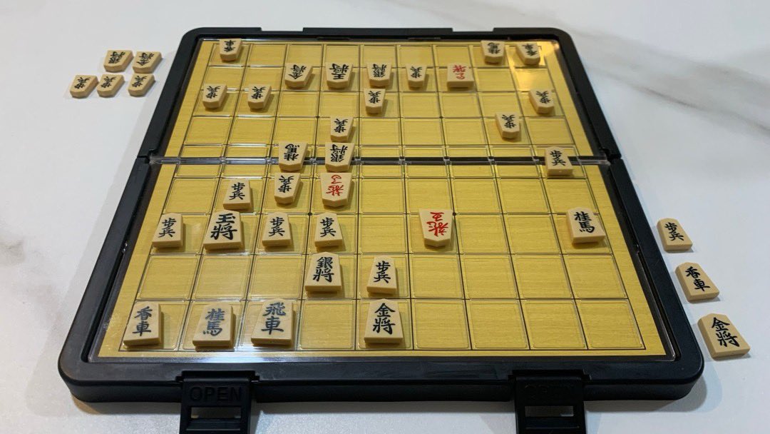 ES7123331851080's tweet photo. これはやられたw
どう行っても詰められた😂

#将棋好きと繋がりたい
#面白い将棋の打ち方
#将棋
#将棋沼
#将棋で遊ぼう
#shougi https://t.co/EIoyM8r9qG