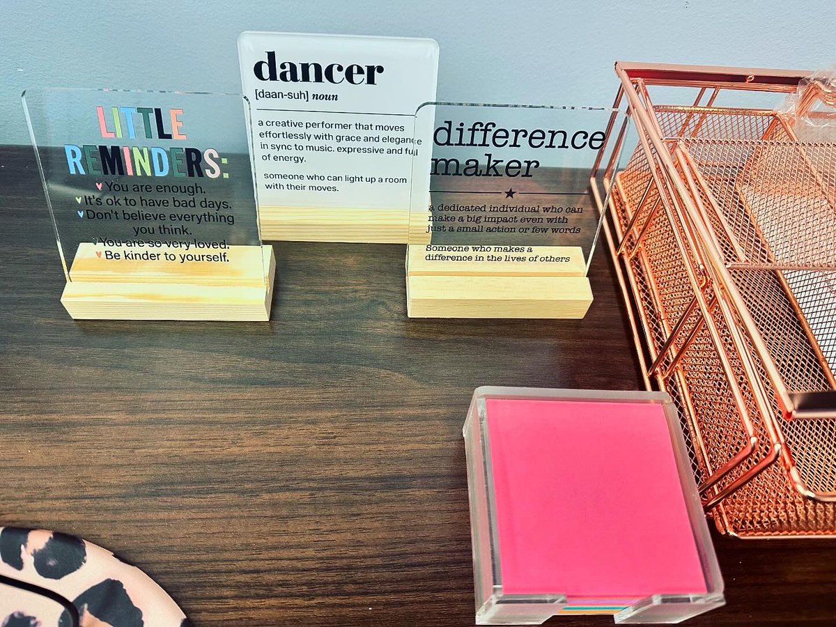 MrsVann7's tweet photo. Oh hello year 20, new position, office life, pink decor, same campus 🐬 @PME_Katyisd https://t.co/h7Z7FvqGus