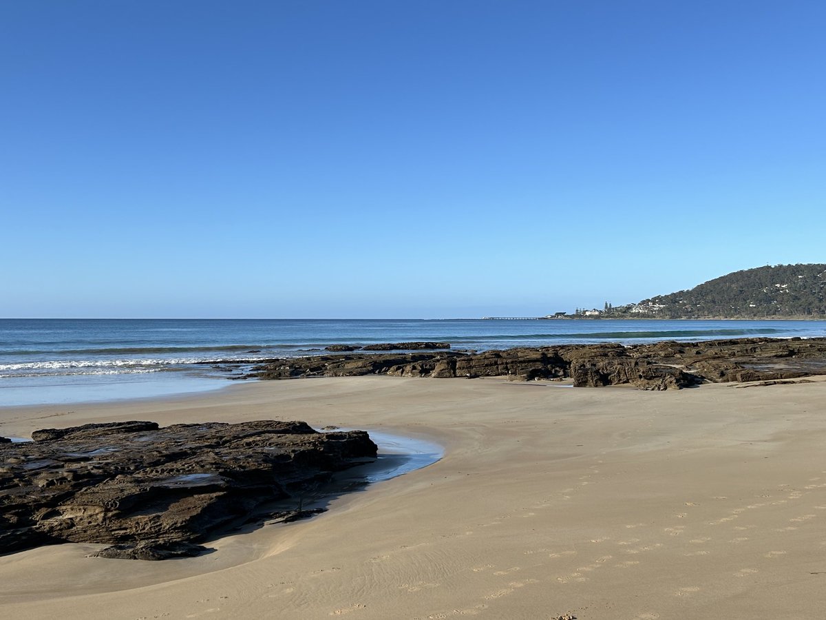 Stunning winter morning in Lorne - refreshing and invigorating! Happy Sunday #loveLorne