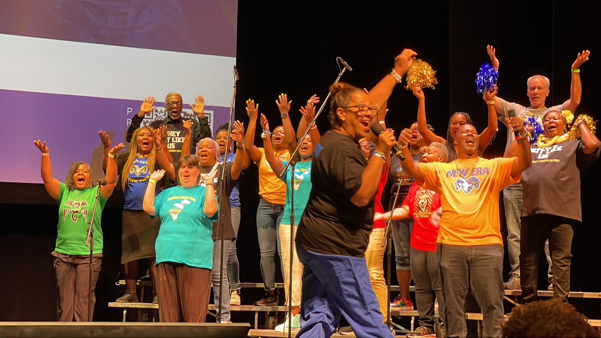RGHS_official's tweet image. Big shoutout to our amazing students and staff for making this year’s annual convocation a memorable one! Your talents and enthusiasm have truly set the stage for a fantastic new school year. Here’s to new beginnings and great achievements ahead!💛💙💛💙#viewtime #ramily
