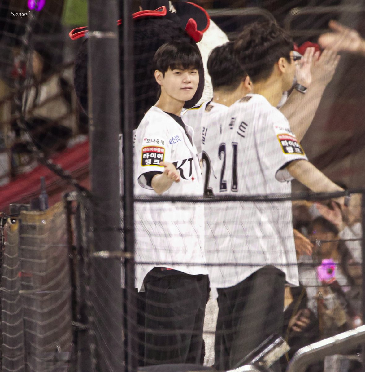 deft__s2's tweet photo. 240517 KT 롤스터데이

#DEFT #데프��� #김혁규 https://t.co/m3JK9z0BdT