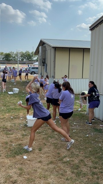TCHSCBooster's tweet photo. Snow Cones and Snow ball fights after a long day of choreography! https://t.co/J9TdzMyGNu