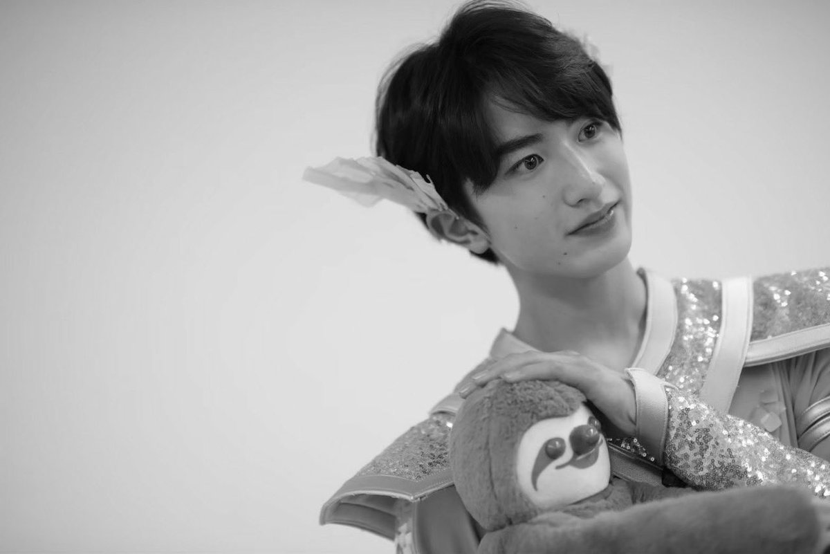 本日は13:00公演！
 #石原颯也 タリクです🧜‍♂️

あと３公演……!!!!
一緒に海の世界を楽しみましょう🌊✨

#プリンスオブマーメイド
#POM
#市村優汰
#天翔天音
#彩乃かなみ
#駒田一
#小堺一機
#grockets
#演奏松山祥子 
 #SDGs